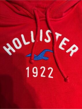 Hollister - Red Pullover Hoodie - size LARGE